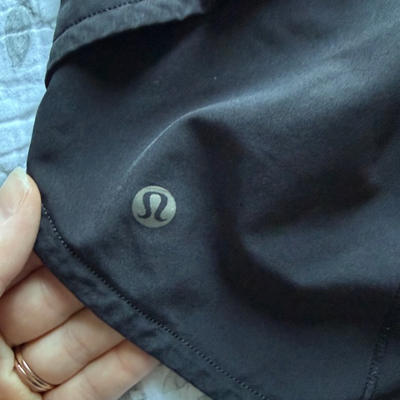 Lululemon Speed Up Short Long *4" Updated Fit
Black 8 - Picture 7 of 7